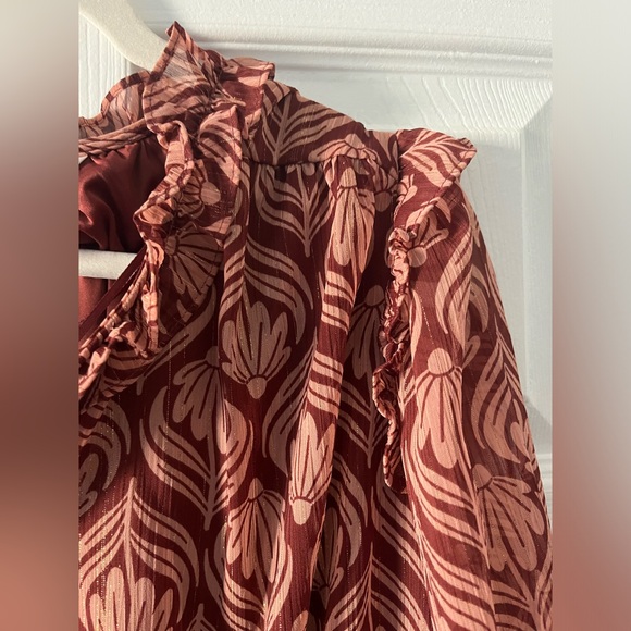 LC Lauren Conrad 2X Long Sleeve Maroon Dress with gold shimmer ✨NWT - Picture 10 of 15